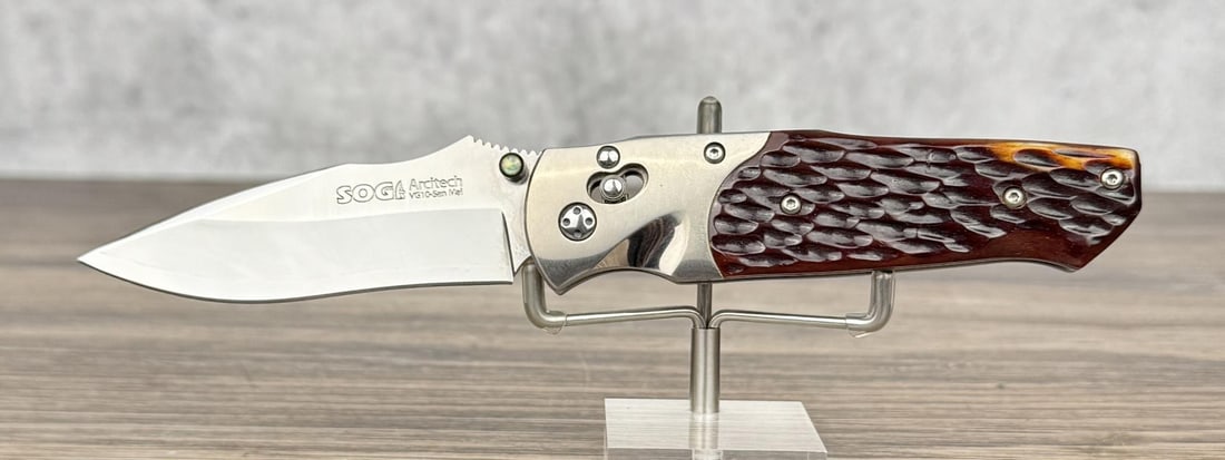 Sog Arcitech VG10 San Mai Seki Japan Pocket Knife (1 of 5)