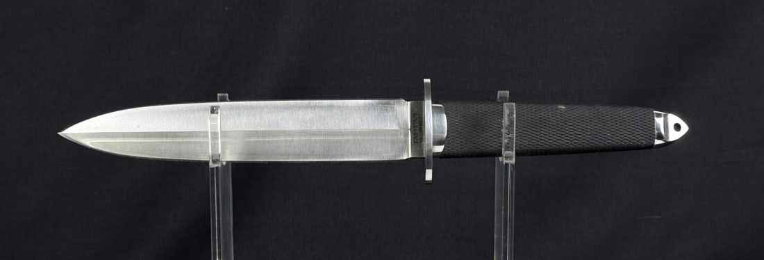 Cold Steel Tai Pan VG-1 San Mai Dagger Japan: Made in Japan. No sheath. 12 3/4" long.