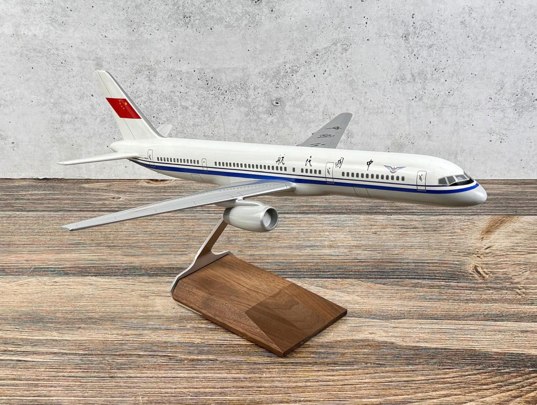 Air China Boeing 757-200 Airplane Desk Model (1 of 7)