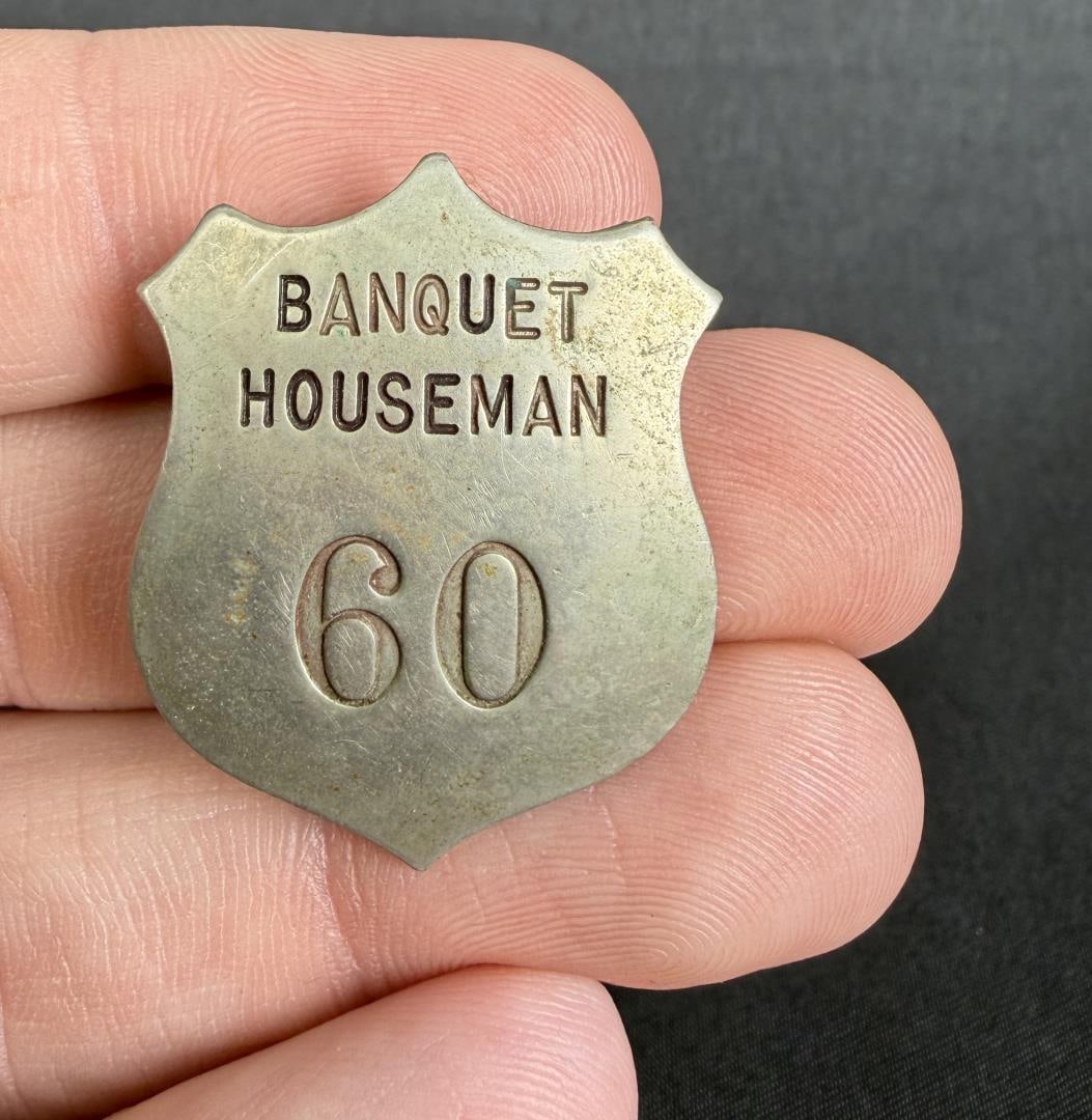 California Banquet Houseman Badge: 1" by 1 1/4".
