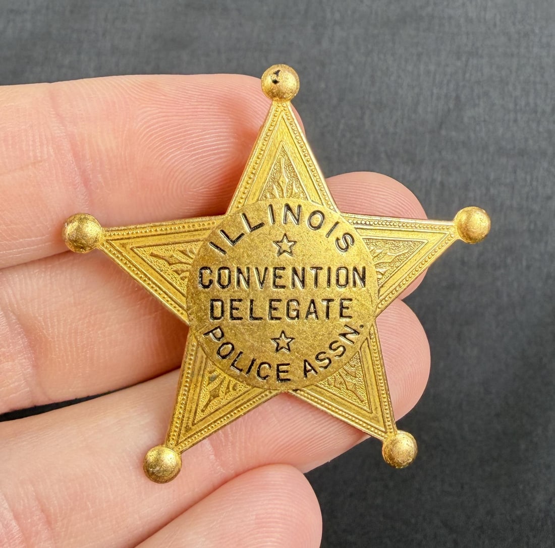 Illinois Police Association Convention Badge (1 of 3)