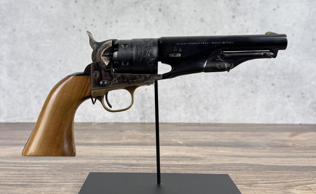 Pietta Colt 1860 Army Black Powder Revolver (1 of 13)