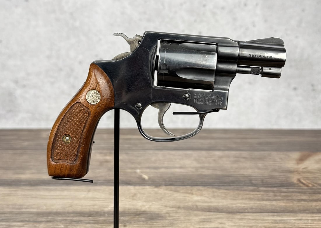 Smith & Wesson Model 36 .38 Spl Revolver (1 of 14)