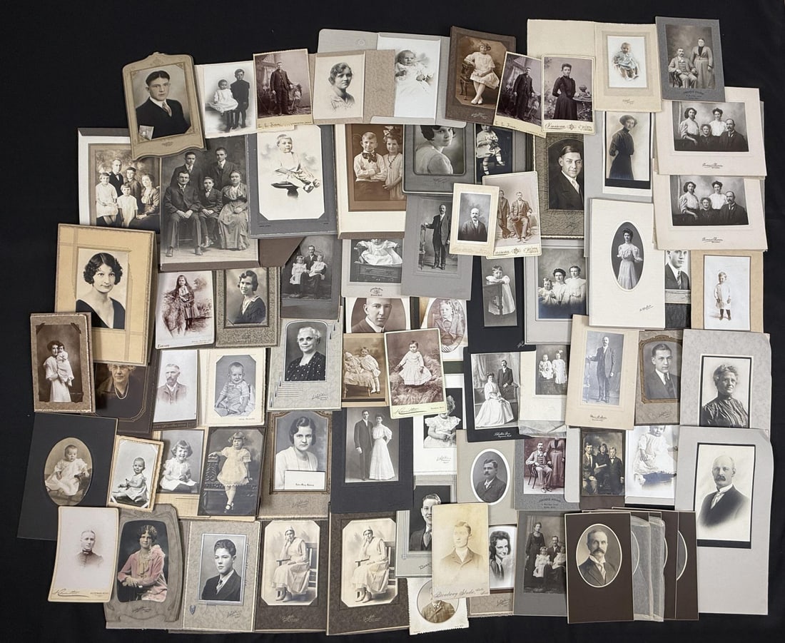 Antique Montana Family Cabinet Photos (1 of 8)