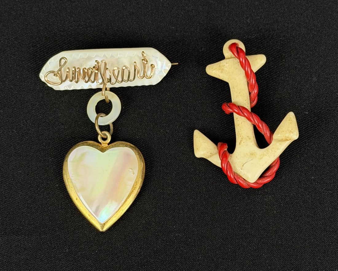 WW2 US Navy Sweetheart Brooches (1 of 3)