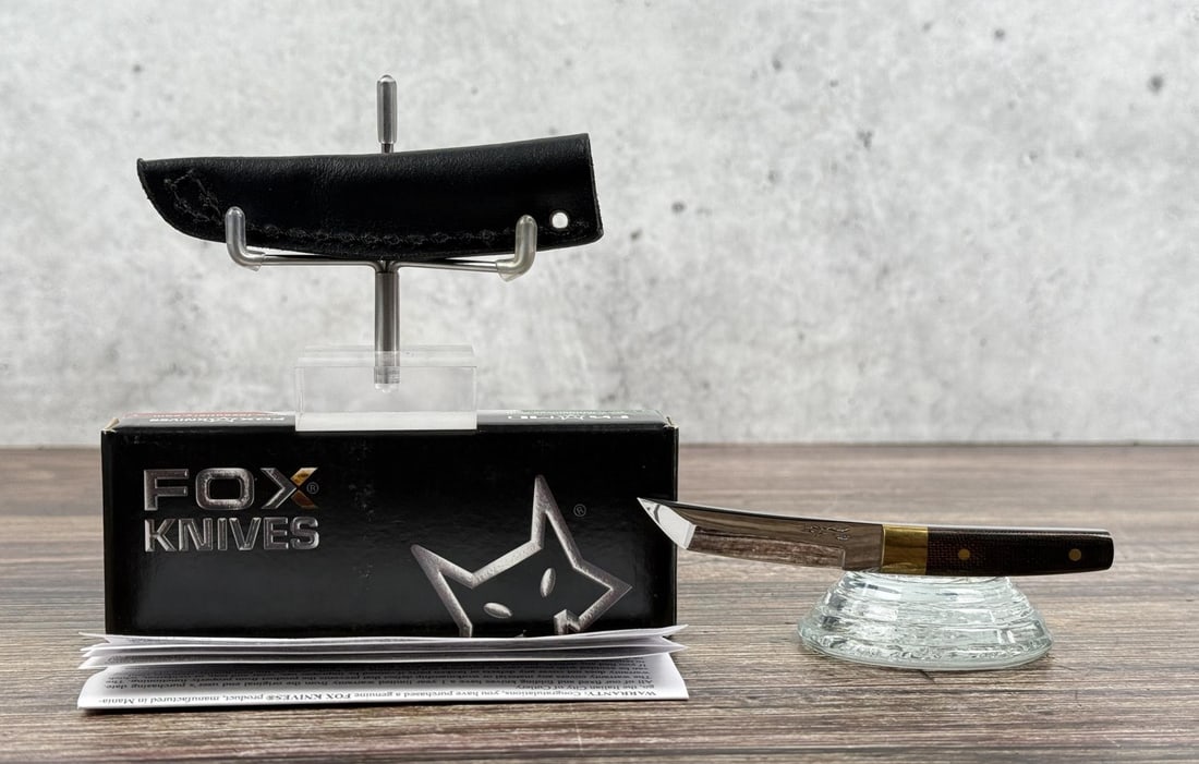 Fox Knives Mini Tanto 631 Knife: 440c stainless steel. Model Number: 02FX039. 4 1/8" long. Never used or carried.