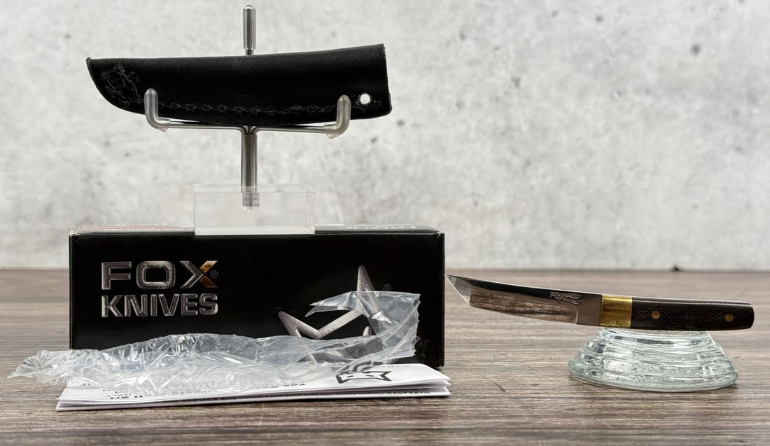 Fox Knives Mini Tanto 631 Knife: 440c stainless steel. Model Number: 02FX039. 4 1/8" long. Never used or carried.