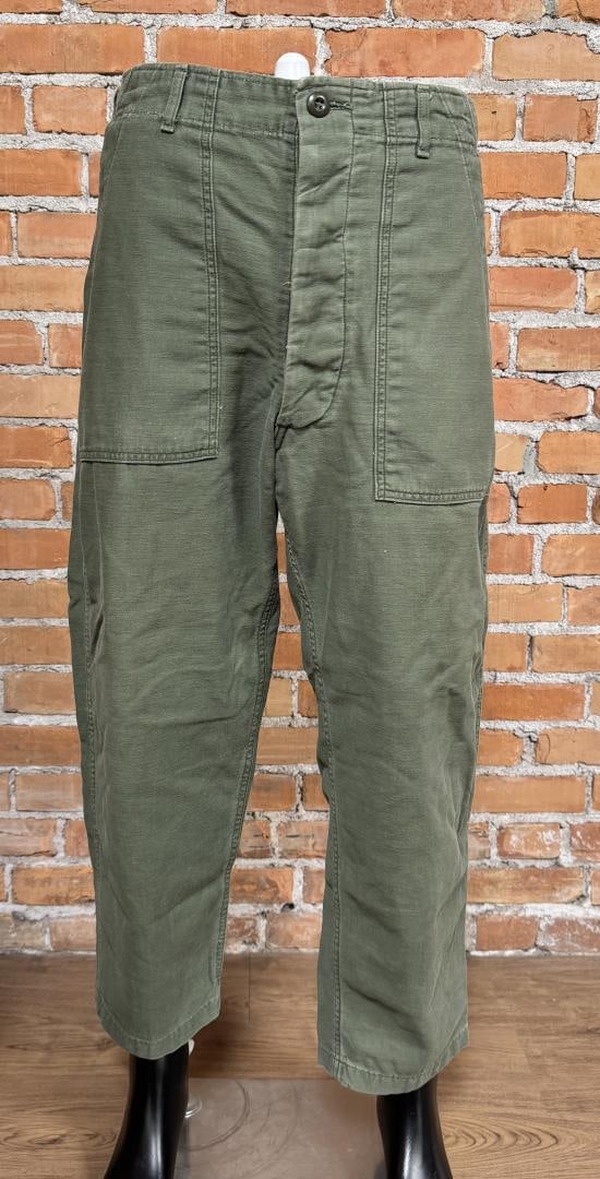 Vietnam War Army Sateen Trousers Type I OG107 (1 of 4)
