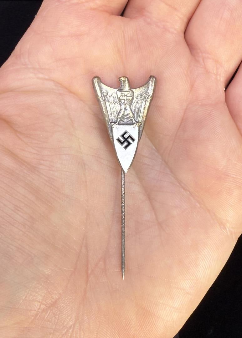 WW2 German NSDAP Aircraft Industry Stick Pin: Treuewerk der Betriebsgemeinschaften der Luftfahrt.
