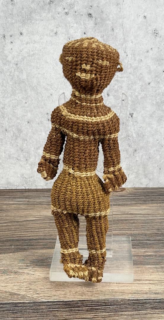 Klamath Native American Indian Basket Doll (1 of 5)