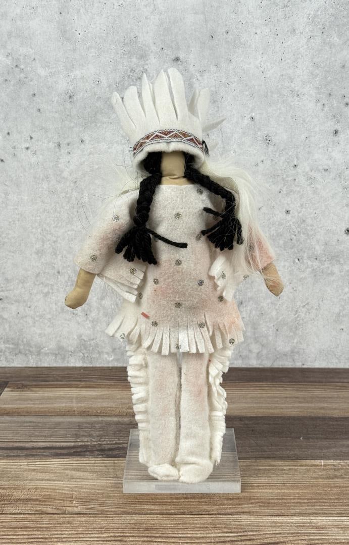 Fort Sill Apache Native American Indian Doll (1 of 5)