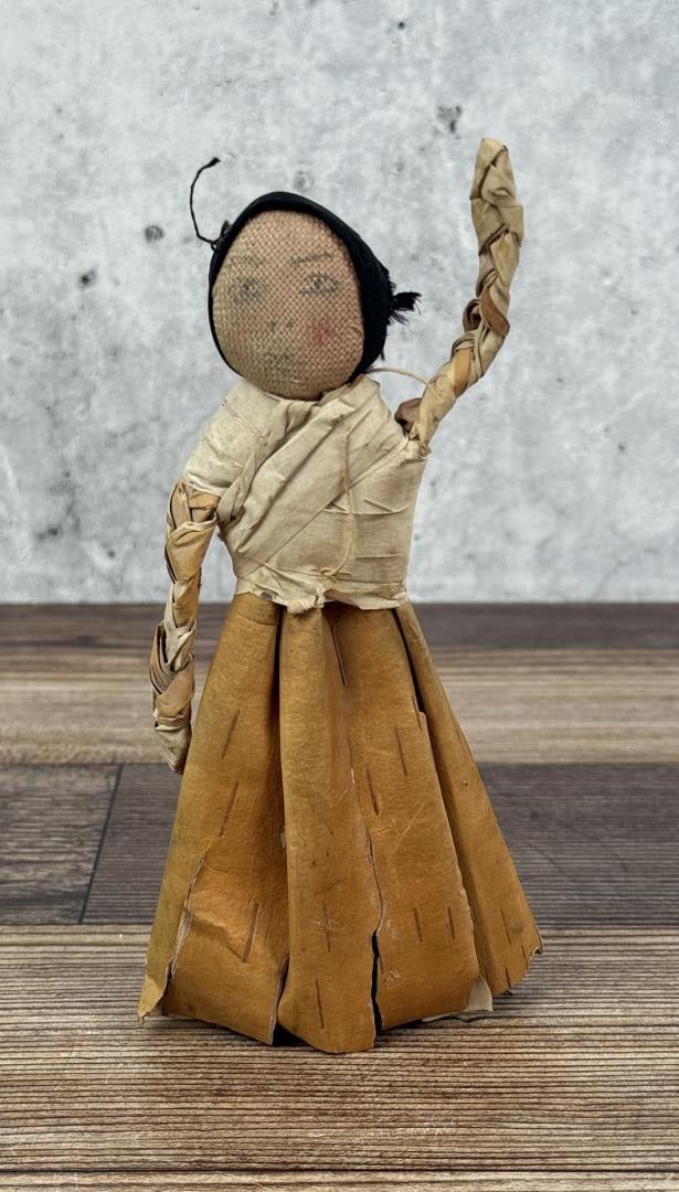 Odawa Ottawa Native American Indian Bark Doll: 6 1/4" tall. First Quarter of the 20th Century.
