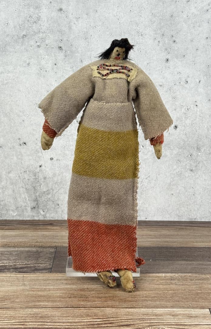 Sioux Native American Indian Beaded Doll (1 of 4)