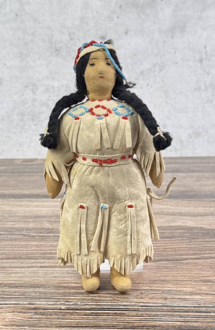 Paiute Native American Indian Beaded Doll (1 of 5)