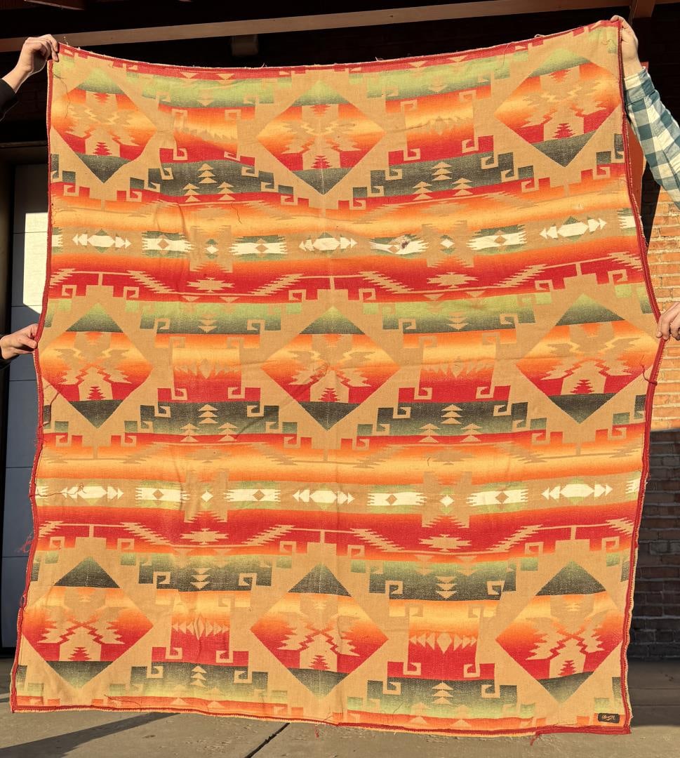 Beacon Mills Native American Pattern Camp Blanket (1 of 8)