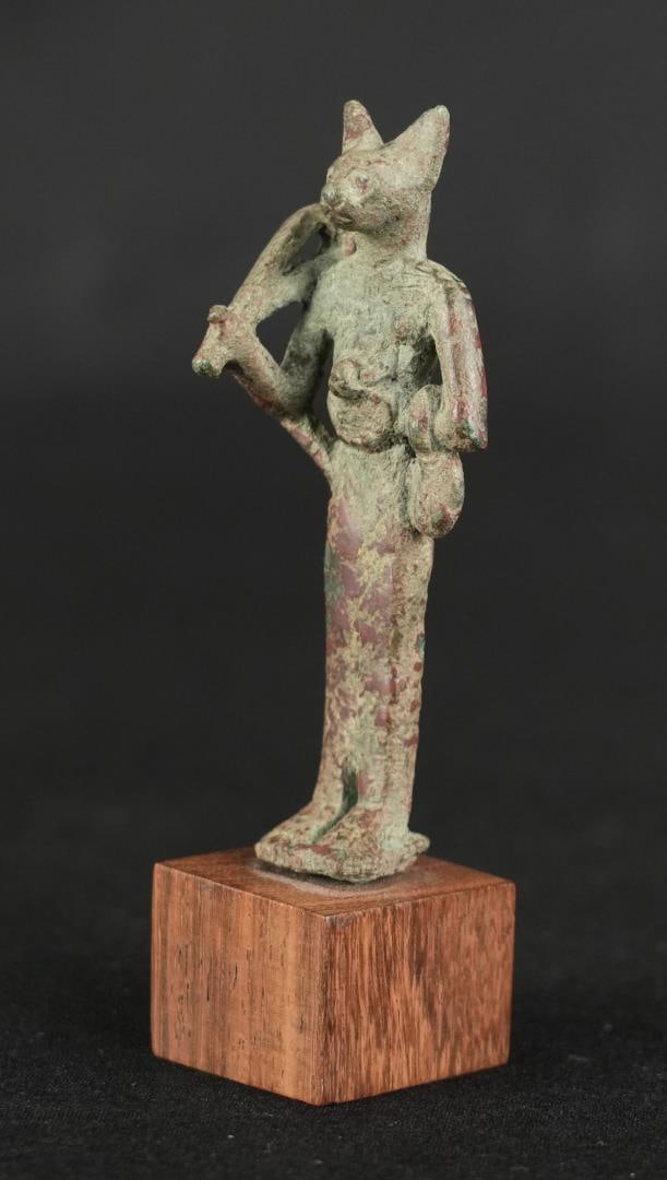 Ancient Egyptian Bronze Statuette of Bastet (1 of 9)
