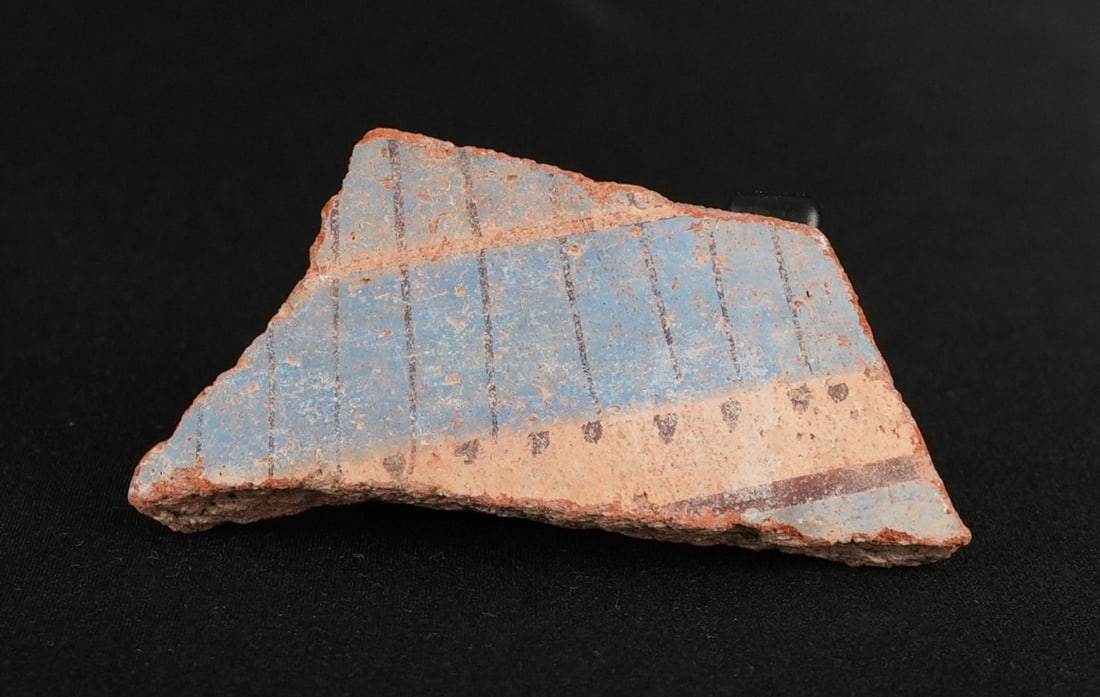 Ancient Egyptian Painted Amarna Pottery Fragment (1 of 6)
