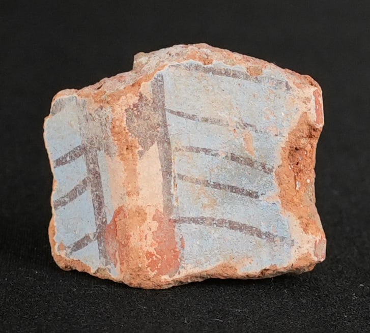 Ancient Egyptian Painted Amarna Pottery Fragment (1 of 7)