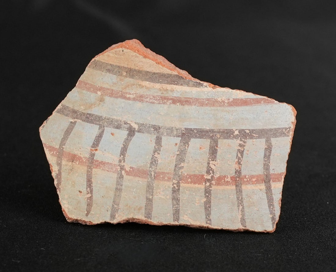 Ancient Egyptian Painted Amarna Pottery Fragment (1 of 6)
