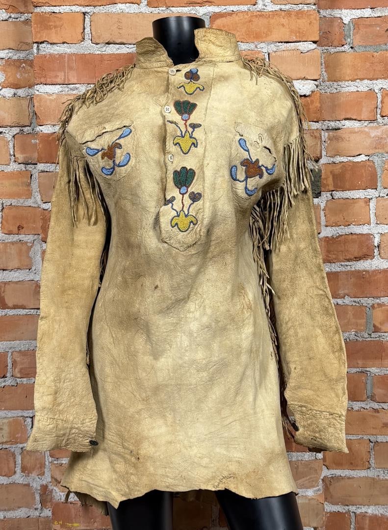Santee Sioux Native American Indian War Shirt (1 of 6)