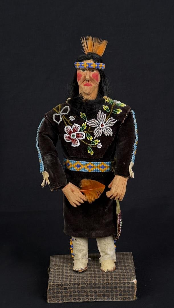 The Fasthorses Beaded Native American Indian Doll (1 of 6)
