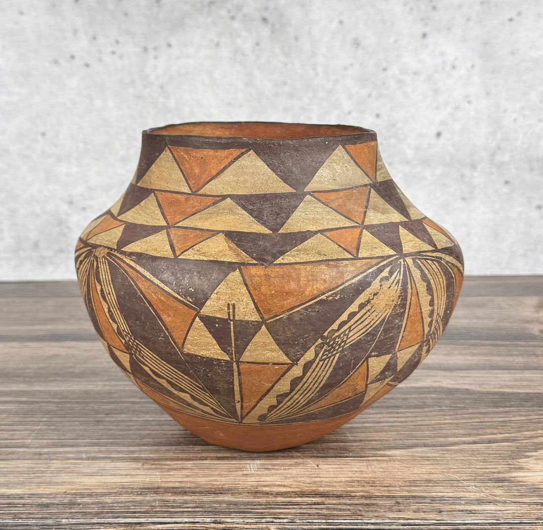 Historic Acoma Pueblo Polychrome Olla Jar Pot (1 of 9)