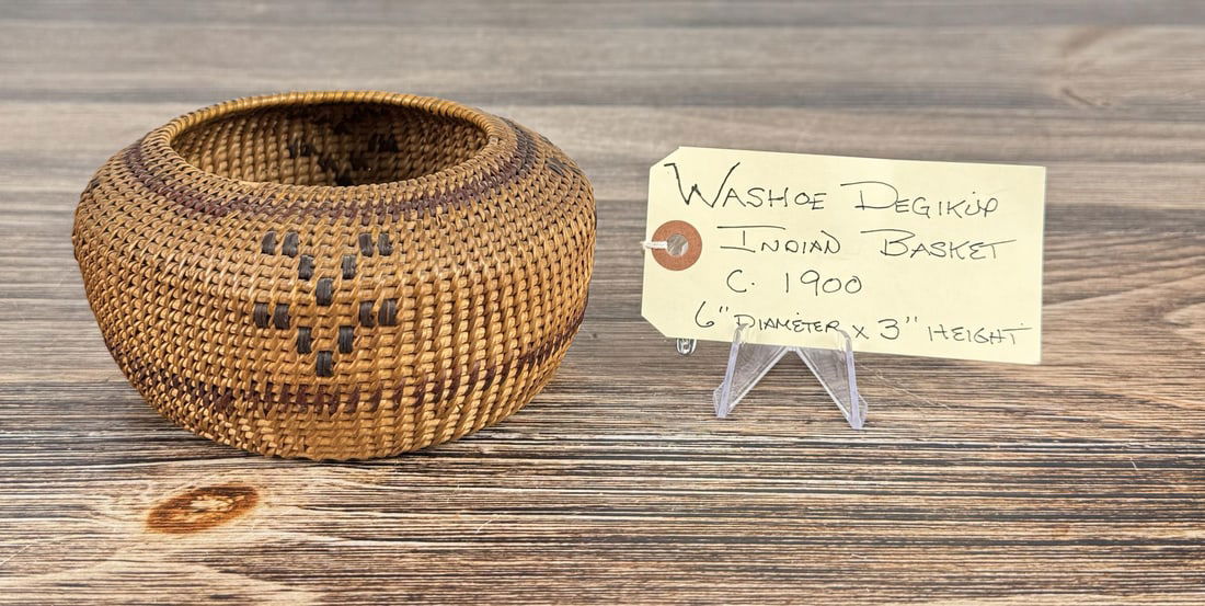 Louisa Keyser Dat so la lee Washoe Indian Basket (1 of 13)
