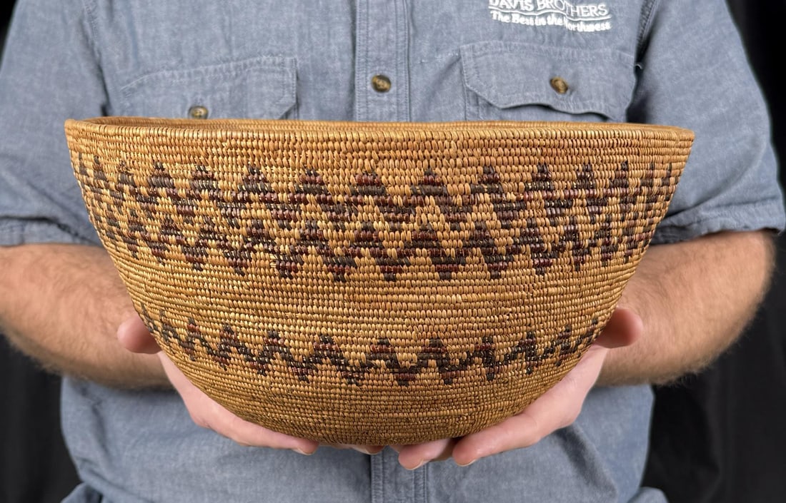 Mono California Native American Indian Basket (1 of 7)