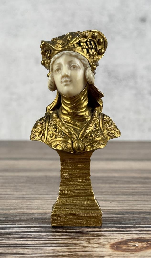 Eugene Bernoud Woman In Medieval Dress Bronze (1 of 7)