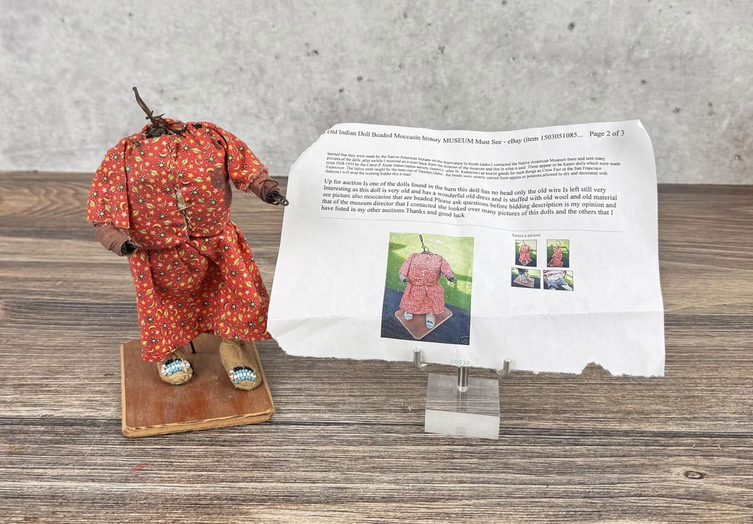 Native American Indian Kateri Doll: 7 1/4" by 4 1/2" by 4". Missing the head as shown.