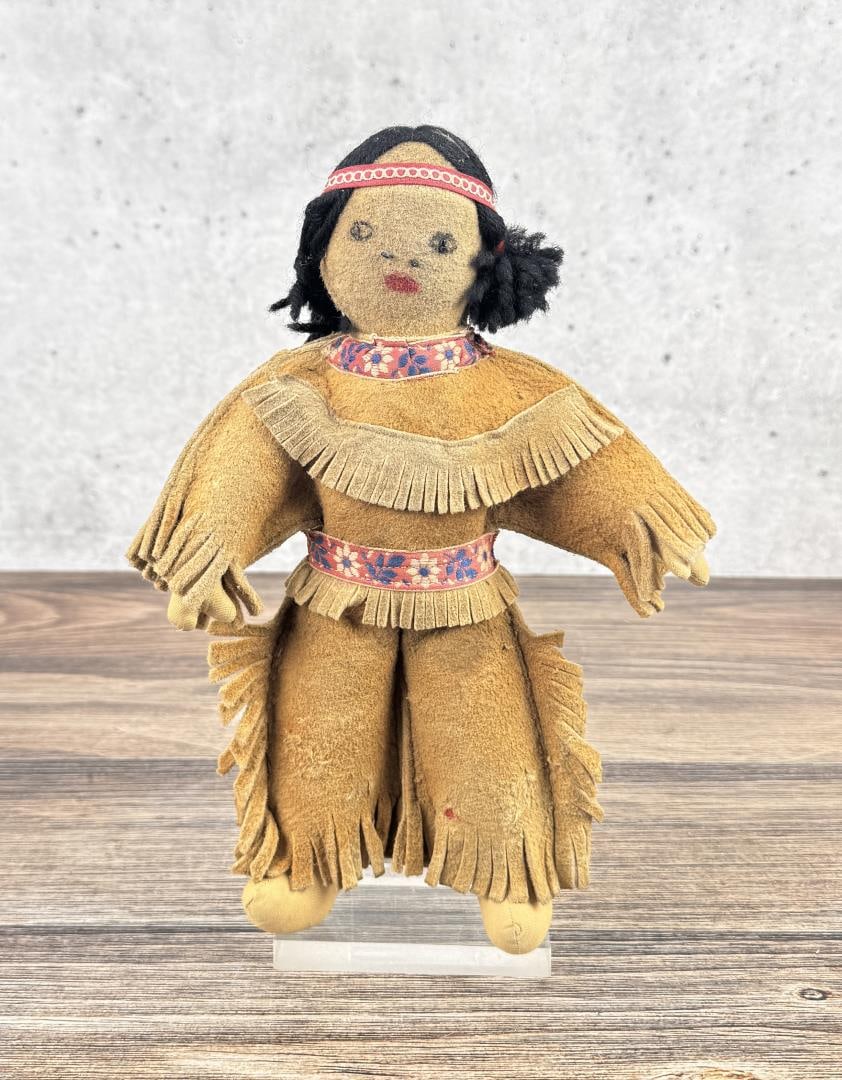 Canadian Cree Native American Indian Doll (1 of 5)