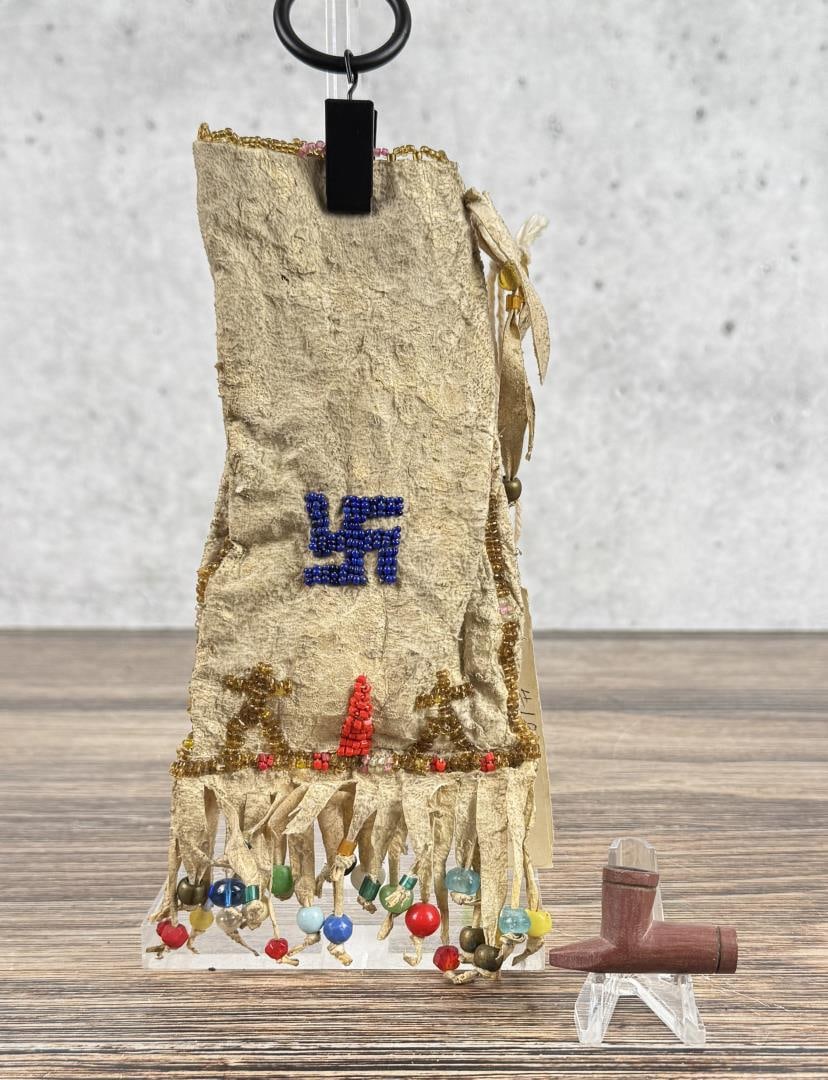 Sioux Native American Indian Beaded Pipe Bag (1 of 12)