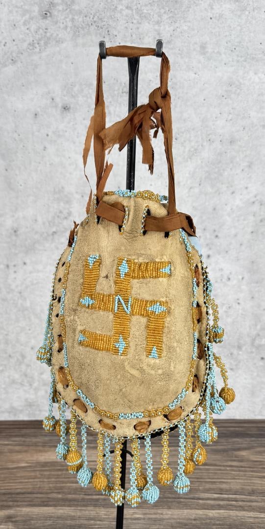 Mescalero Apache Native American Indian Beaded Bag (1 of 4)
