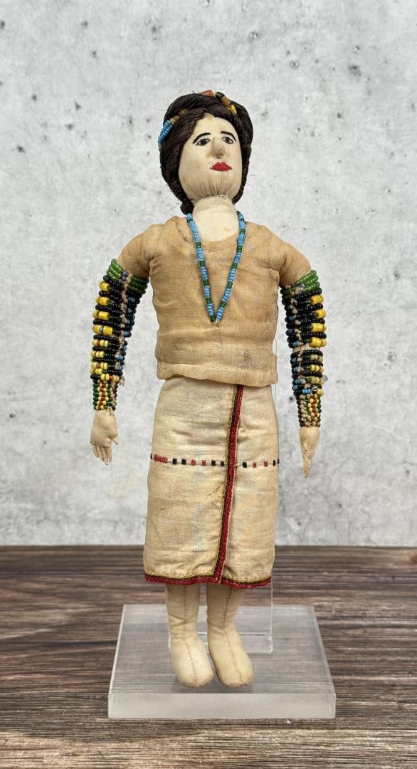 Seneca Native American Indian Beaded Doll (1 of 7)