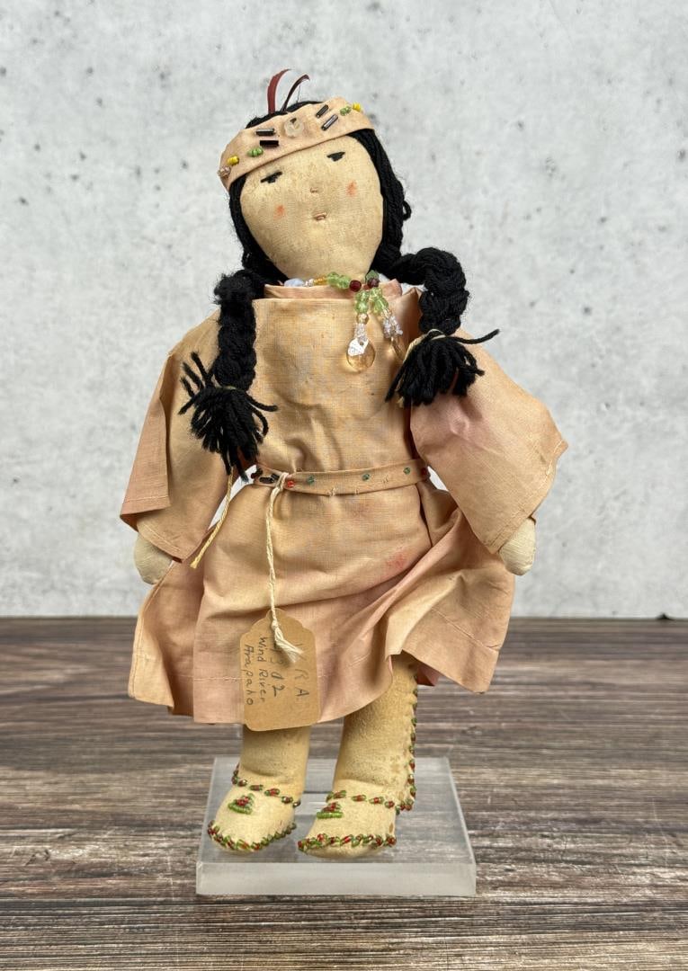 Tuttle Wind River Arapaho Native American Doll (1 of 9)