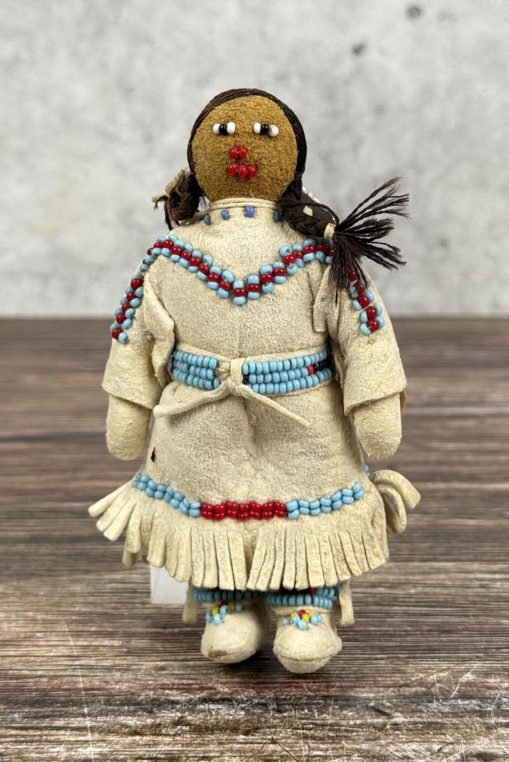 Mary Little Belt Native American Indian Doll: 4 1/8" tall. First Half of the 20th Century.