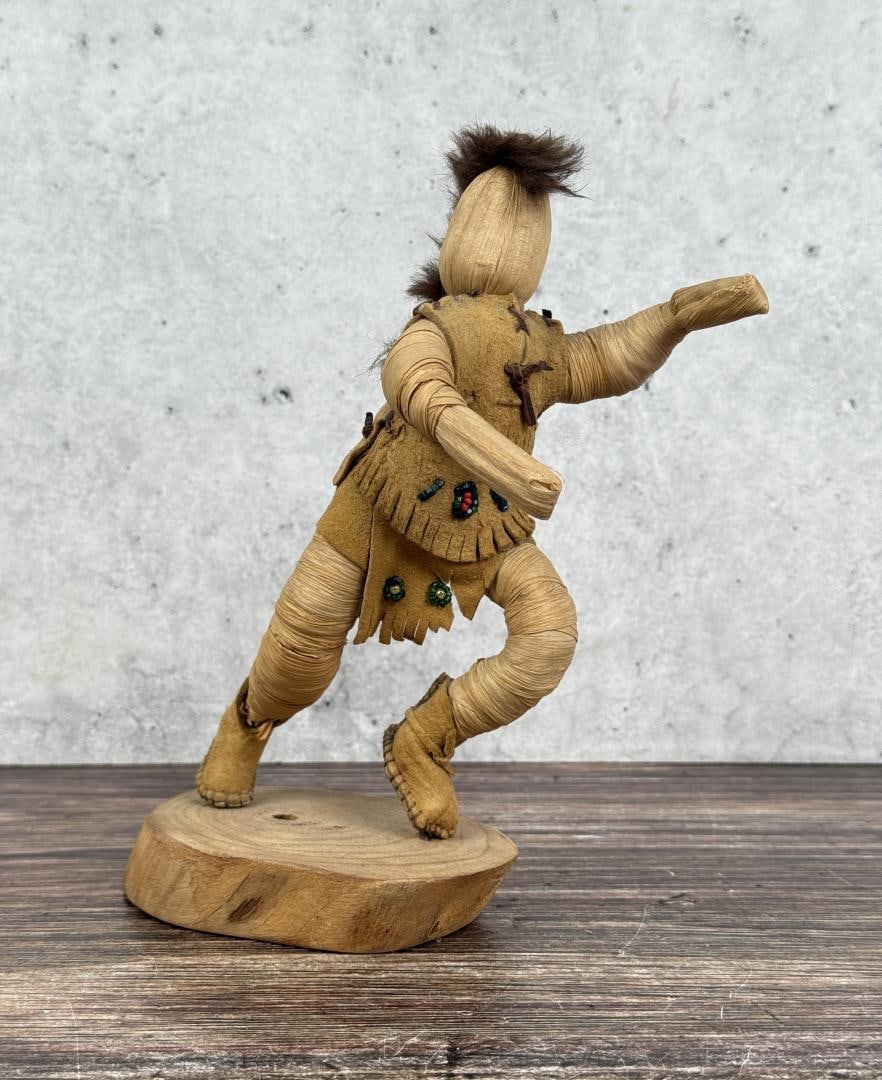 Iroquois Native American Indian Corn Husk Doll (1 of 8)