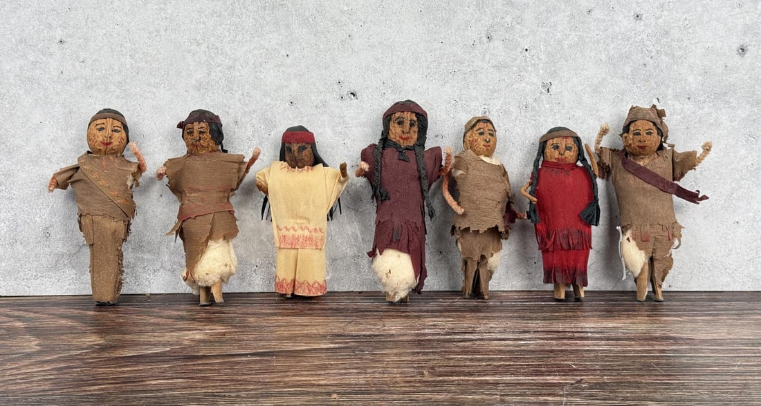 Corn Husk Native American Indian Dolls (1 of 10)