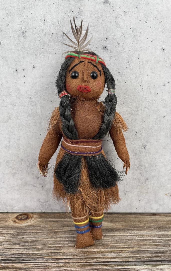 Seminole Indian Palmetto Palm Husk Doll (1 of 5)