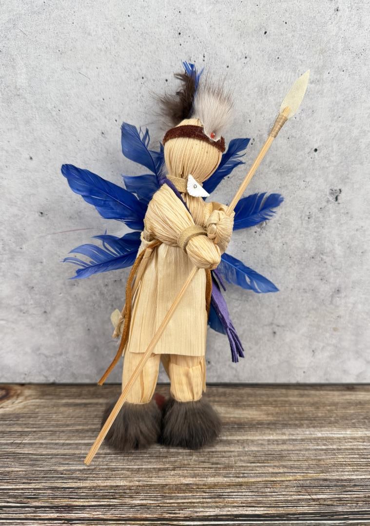 Iroquois Native American Indian Corn Husk Doll: 8" tall by 5 1/8" by 2 1/2". Late 20th Century.