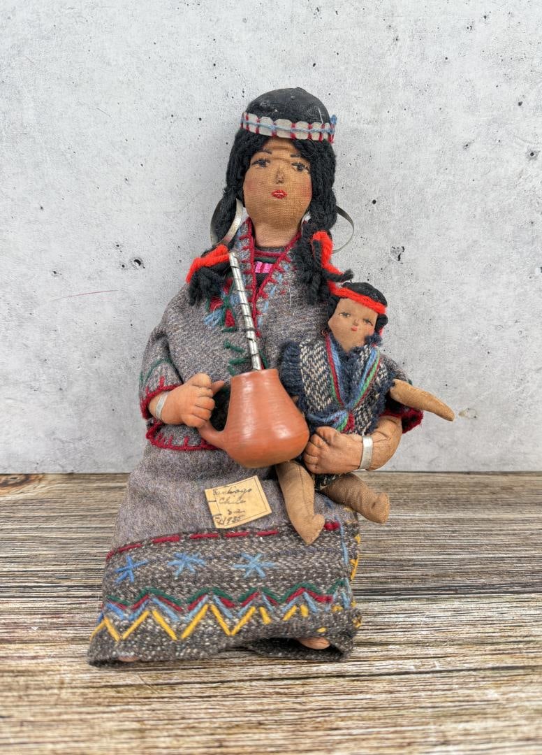 Chilean Chile Santiago Mother and Child Doll (1 of 7)