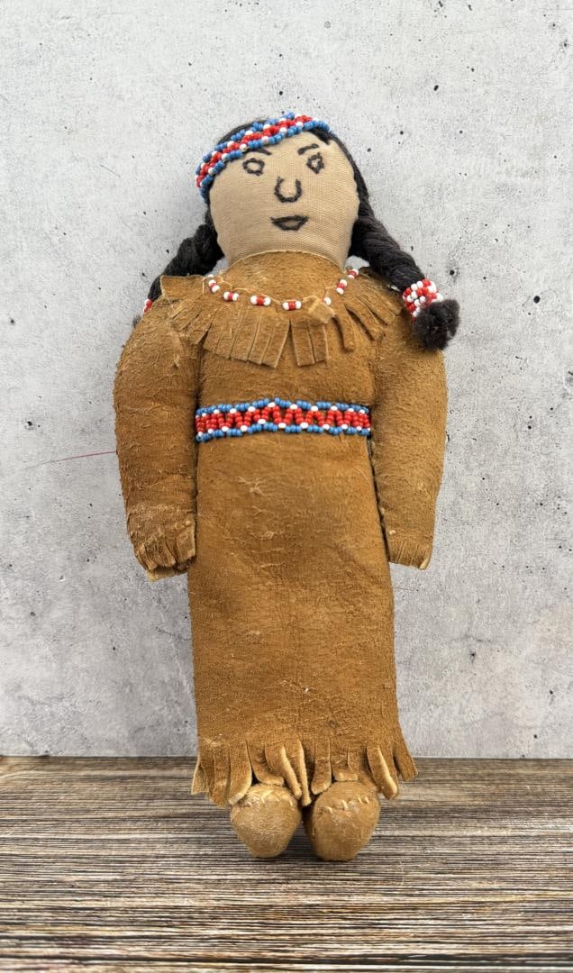 Apache Buckskin Native American Indian Doll (1 of 5)