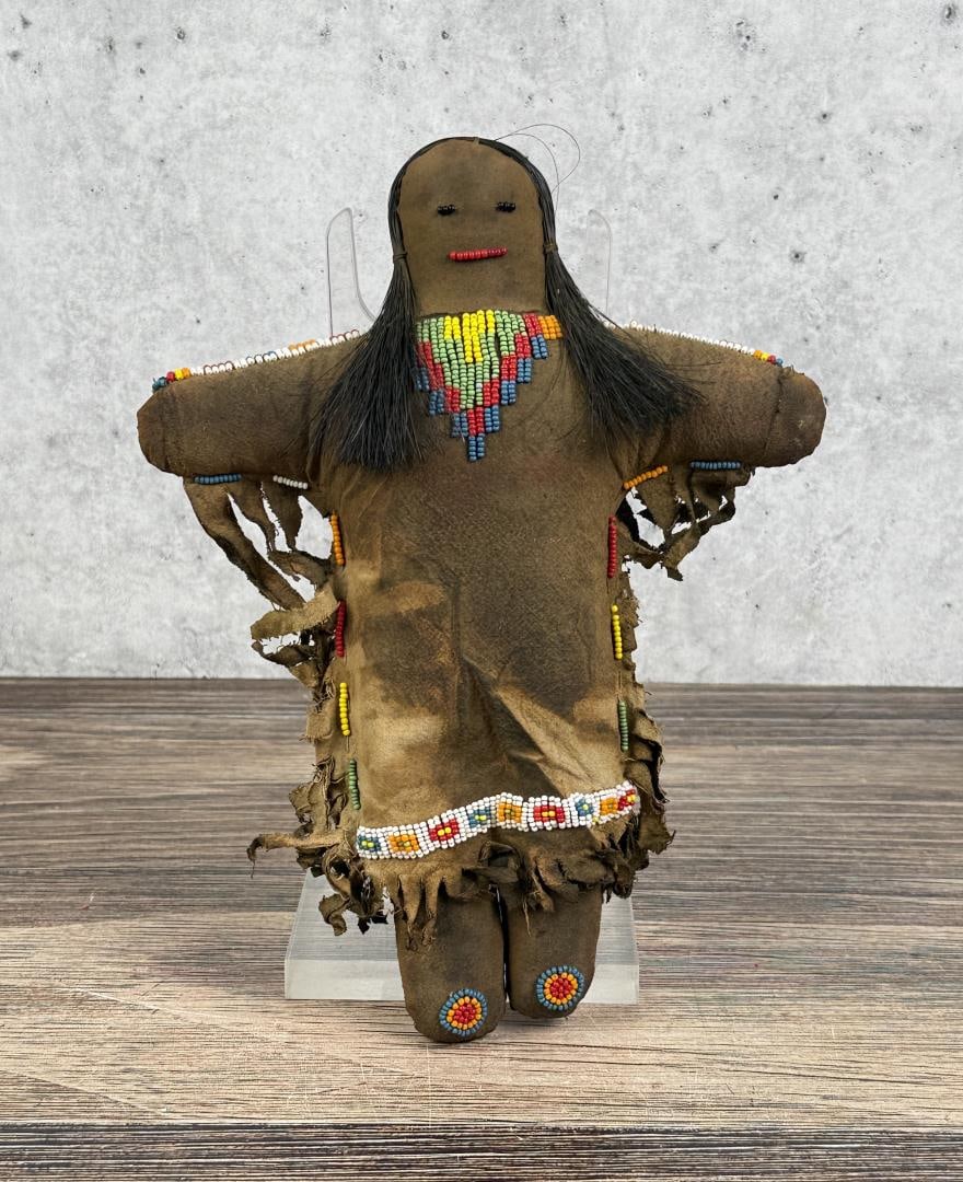 Elsie Pino Navajo Native Indian Beaded Doll (1 of 3)