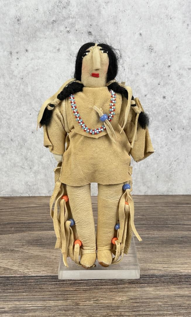 Victoria White Sioux Native American Indian Doll (1 of 4)