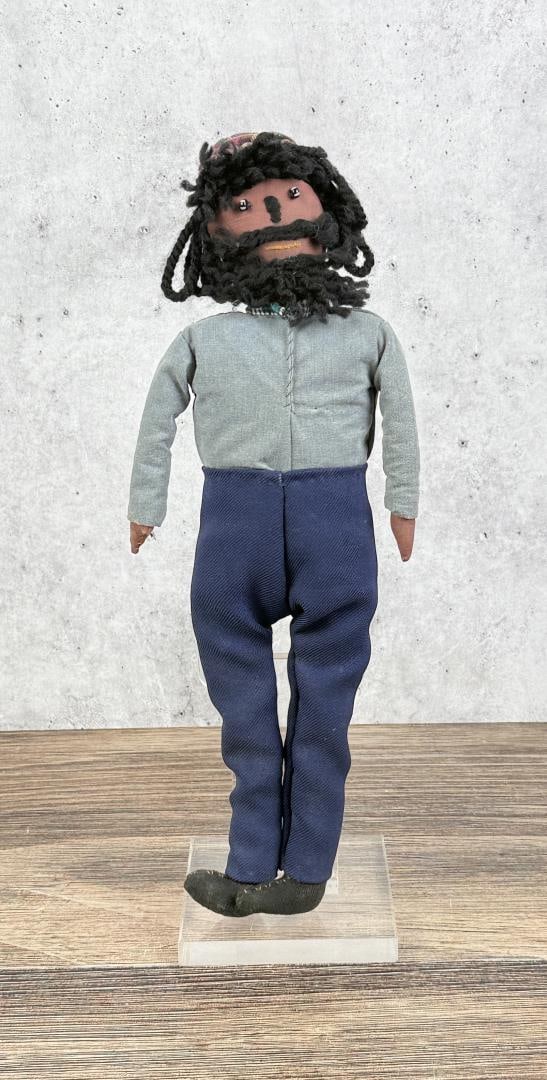 Ozark Folk Art Native American Indian Doll: 14 3/8" tall.