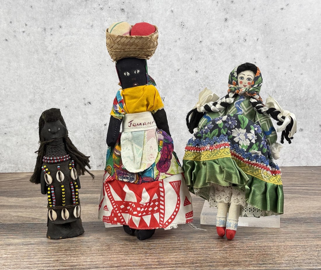 Ethnic Tribal Dolls (1 of 4)
