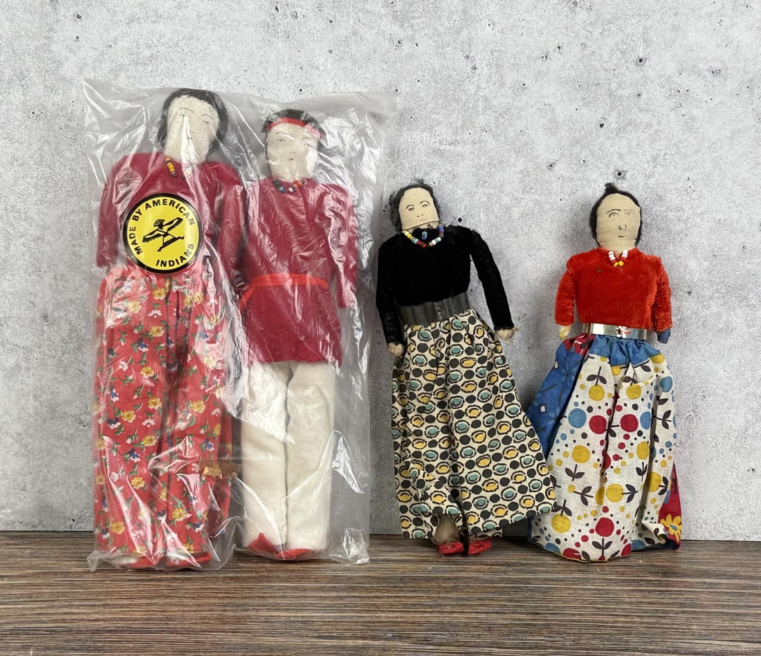 Collection of Navajo Indian Dolls: Nice grouping