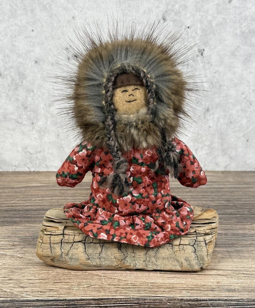 Felix Inuit Eskimo Doll (1 of 5)