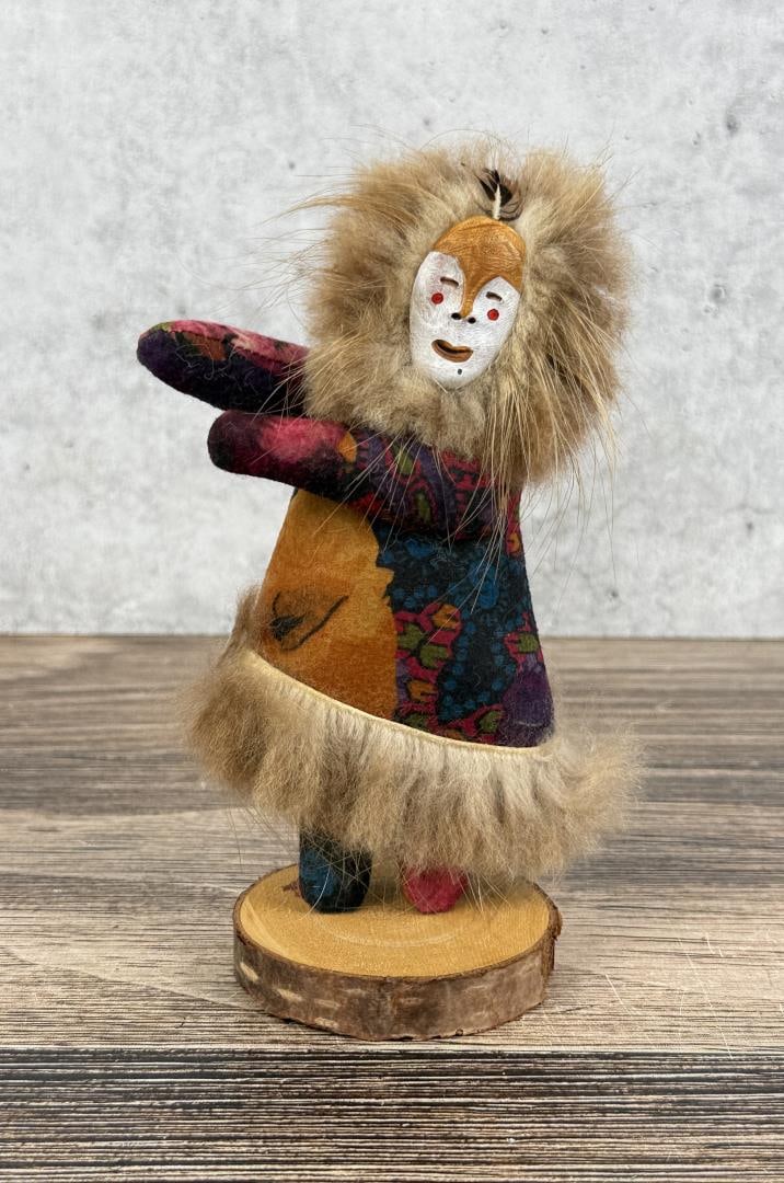 Carol Ann Muth Alaskan Inuit Eskimo Doll (1 of 4)