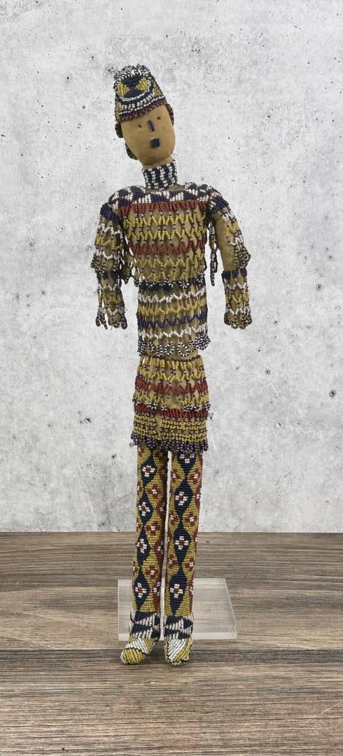 Apache Native American Indian Beaded Doll (1 of 10)